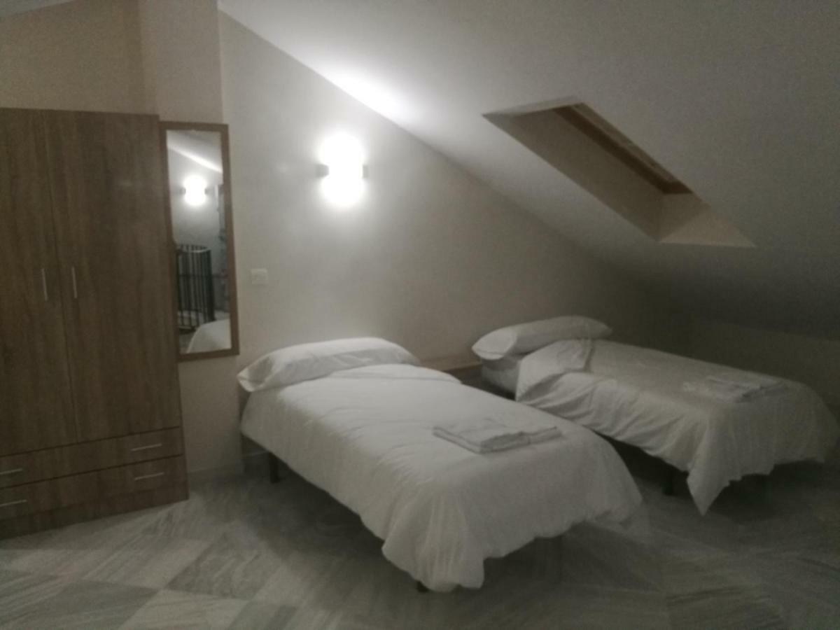 Apartamentos Edificio Vicente Málaga Dış mekan fotoğraf