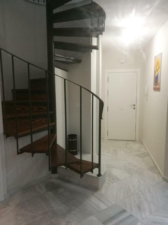 Apartamentos Edificio Vicente Málaga Dış mekan fotoğraf