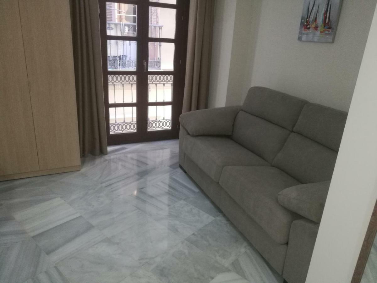 Apartamentos Edificio Vicente Málaga Dış mekan fotoğraf