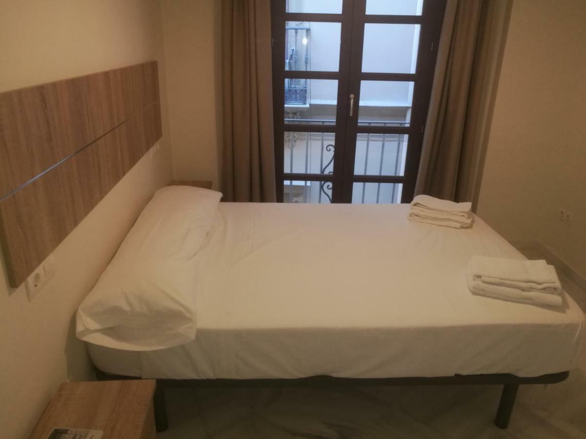 Apartamentos Edificio Vicente Málaga Dış mekan fotoğraf