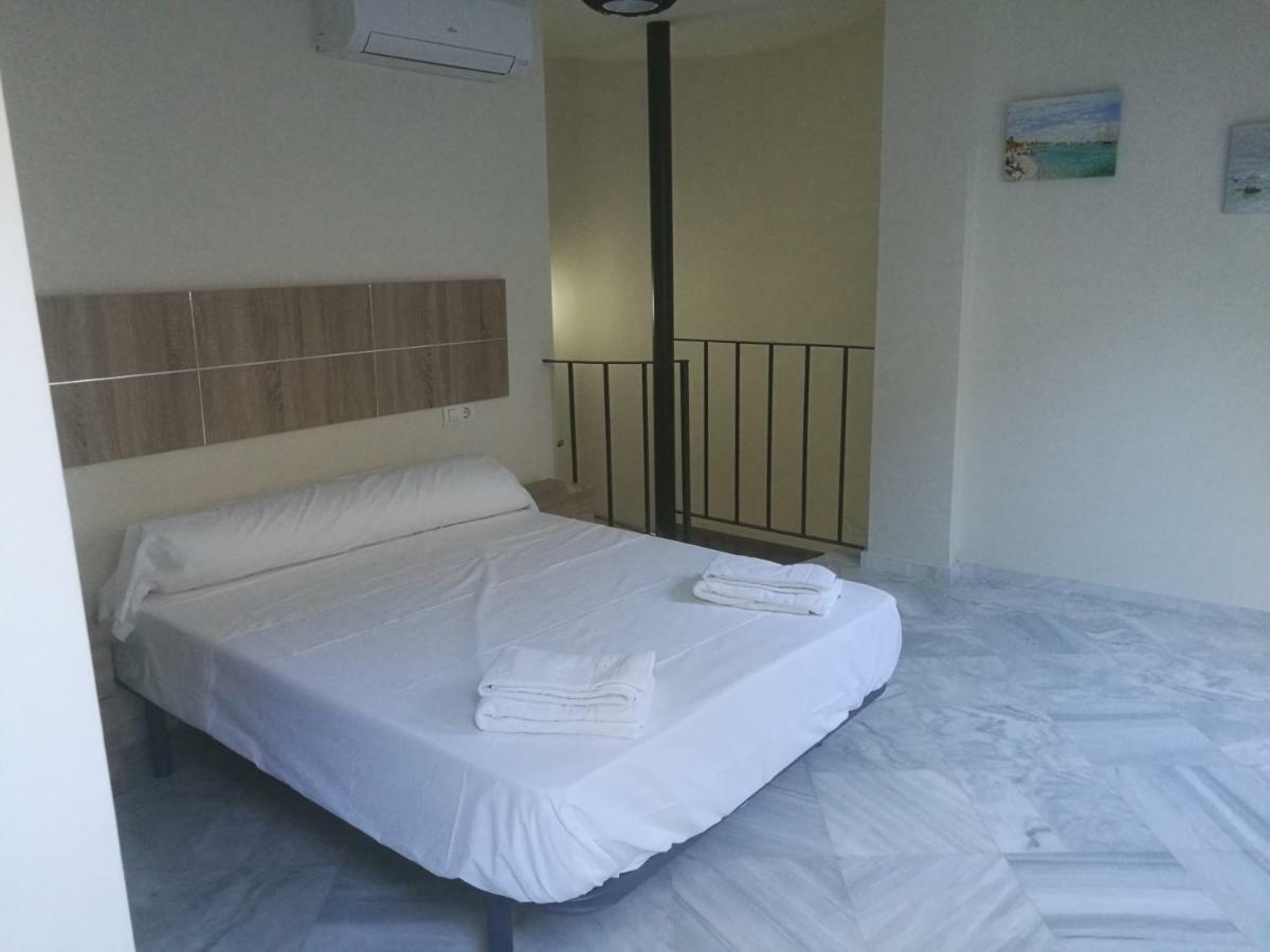Apartamentos Edificio Vicente Málaga Dış mekan fotoğraf